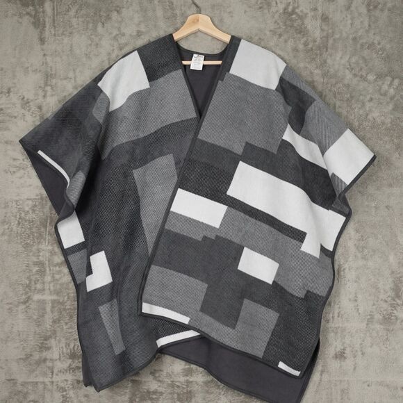 Woolrich Reversible Poncho Women One Size Grey White Fleece Cape Wrap - Picture 1 of 8